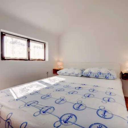 By The Sea Grebastica, Sibenik - 12587 *