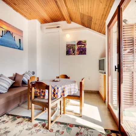 Apartman By The Sea Grebastica, Sibenik - 12587