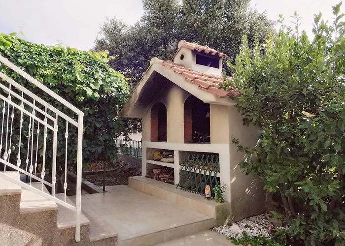 By The Sea Grebastica, Sibenik - 12587 * Baselovici