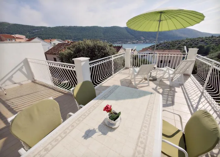 Apartment By The Sea Grebastica, Sibenik - 12587 *